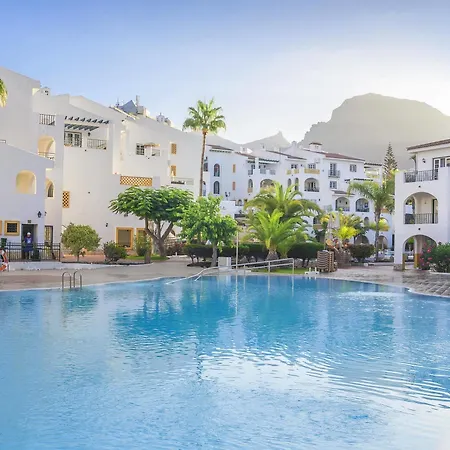 מלון דירות Sunset Harbour Club