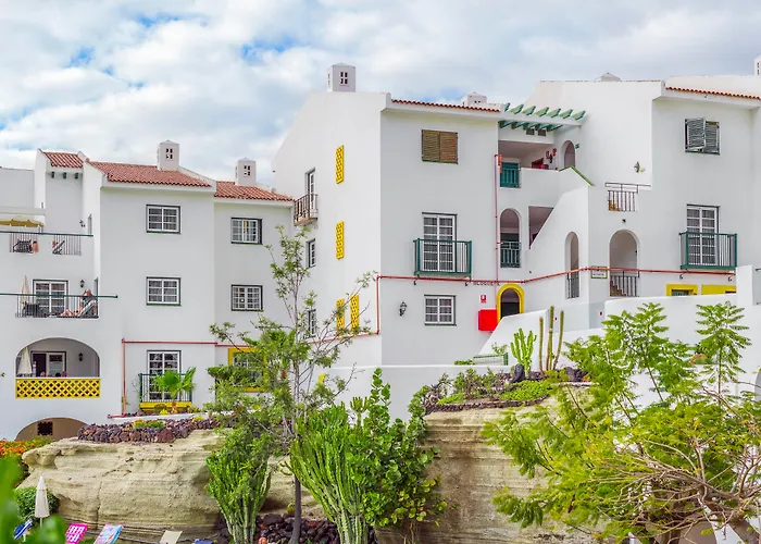 Sunset Harbour Club 4* Адехе