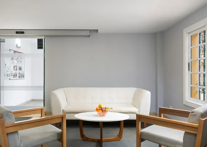 Апарт-отель Sunset Harbour Club