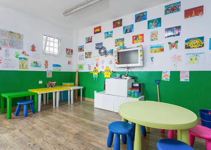 Апарт-отель Sunset Harbour Club 4*