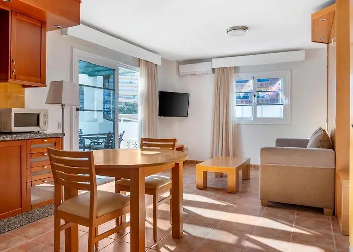 Sunset Harbour Club Апарт-отель Адехе