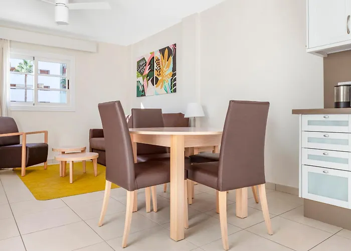 Sunset Harbour Club Адехе