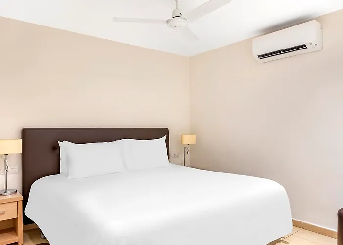 Sunset Harbour Club Апарт-отель Адехе