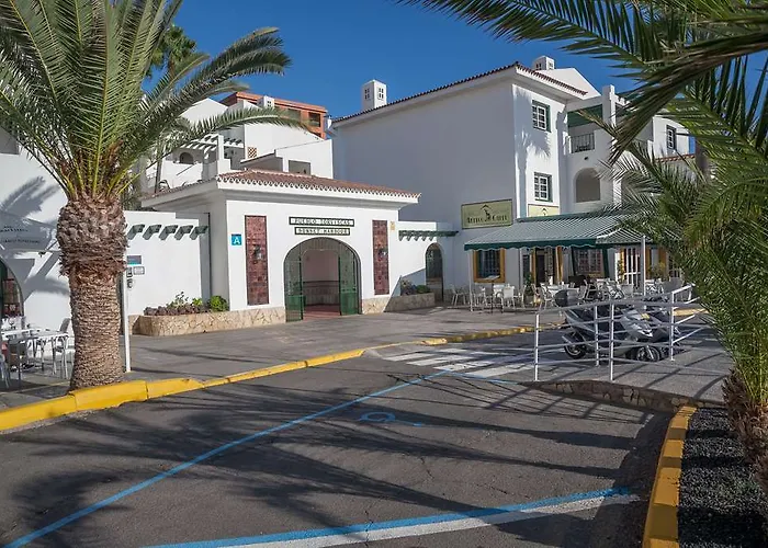 Sunset Harbour Club Апарт-отель 4*