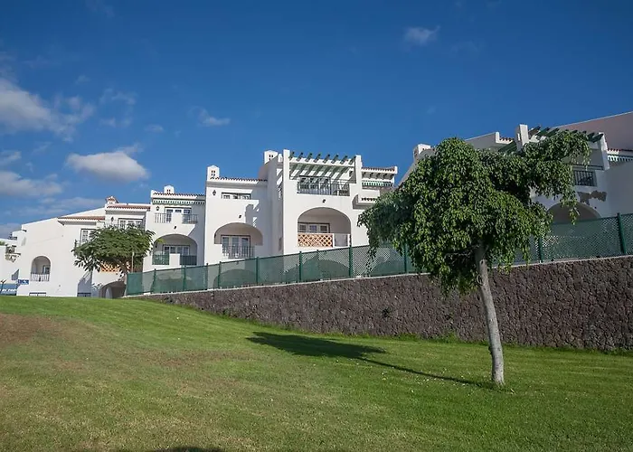 Sunset Harbour Club Апарт-отель 4*