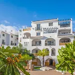 Sunset Harbour Club 4*