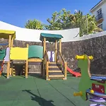 Sunset Harbour Club Aparthotel 4*