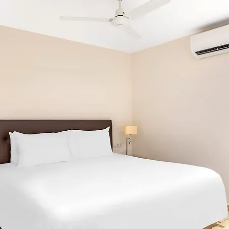 Sunset Harbour Club Апарт-отель Адехе