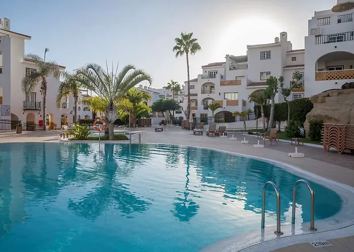 Apartahotel Sunset Harbour Club