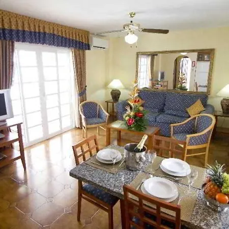 Sunset Harbour Club Apartmanhotel