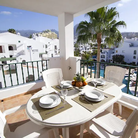 Апарт-отель Sunset Harbour Club