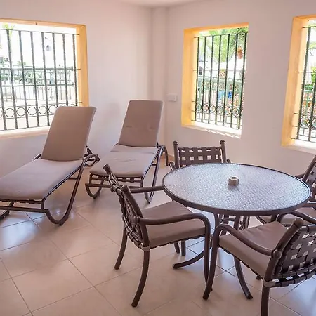 Sunset Harbour Club Apartmanhotel 4*